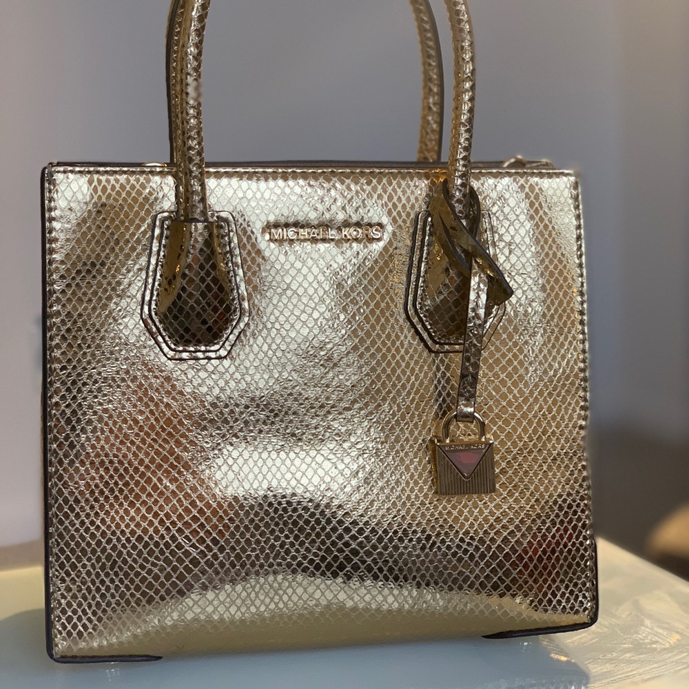 Michael kors hand bag